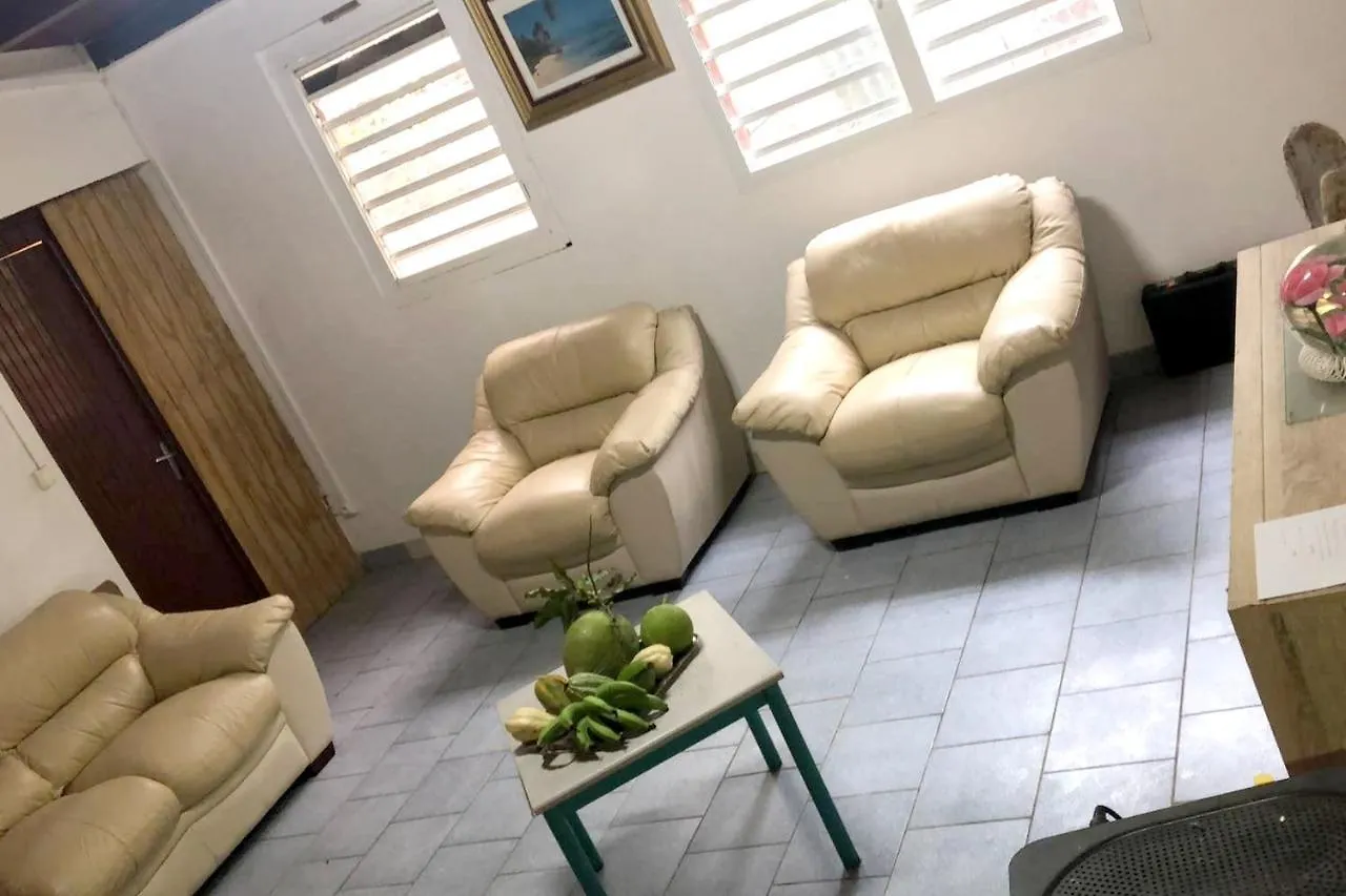 Maison Charmante A Vieux Habitants Avec Terrasse Ensoleillee